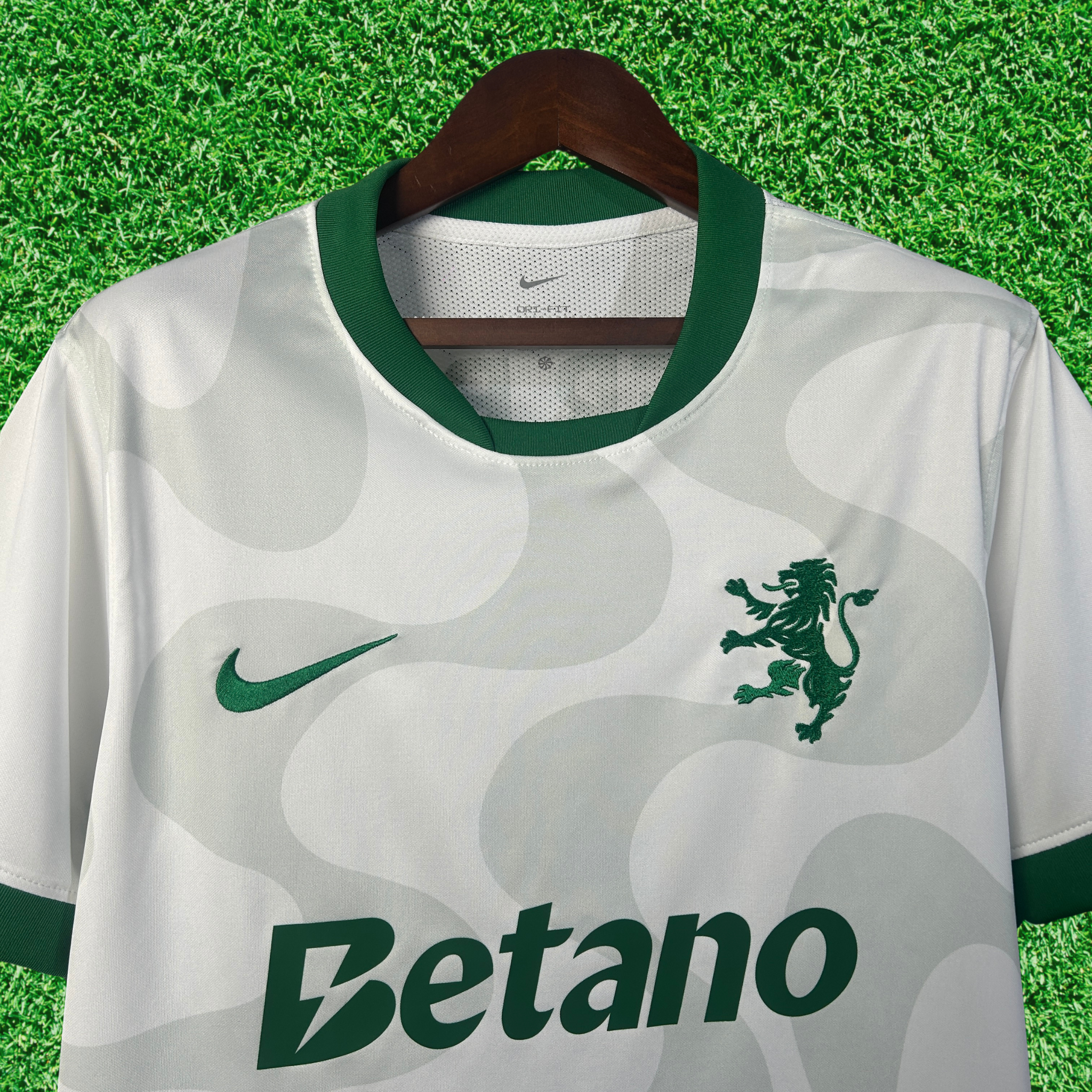 Jersey Sporting CP II 25/26 Fan