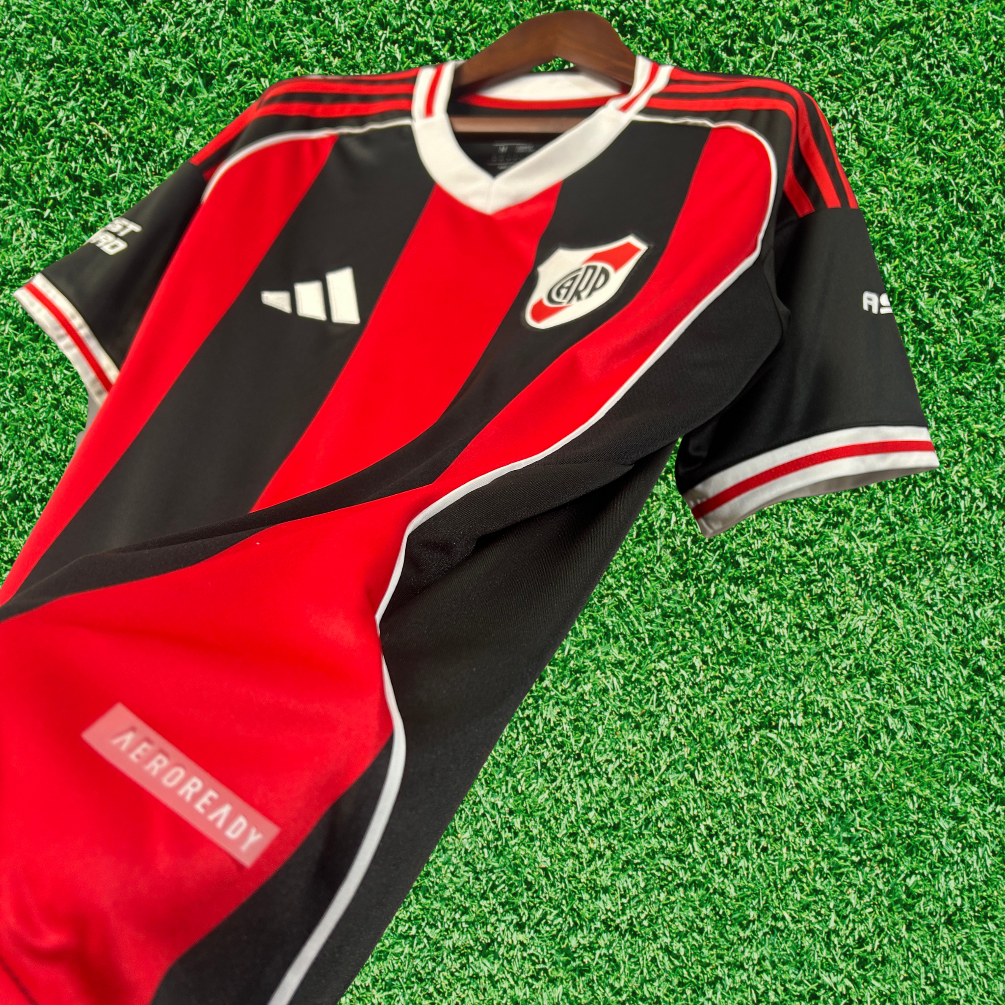 Jersey River Plate II 25/26 Fan