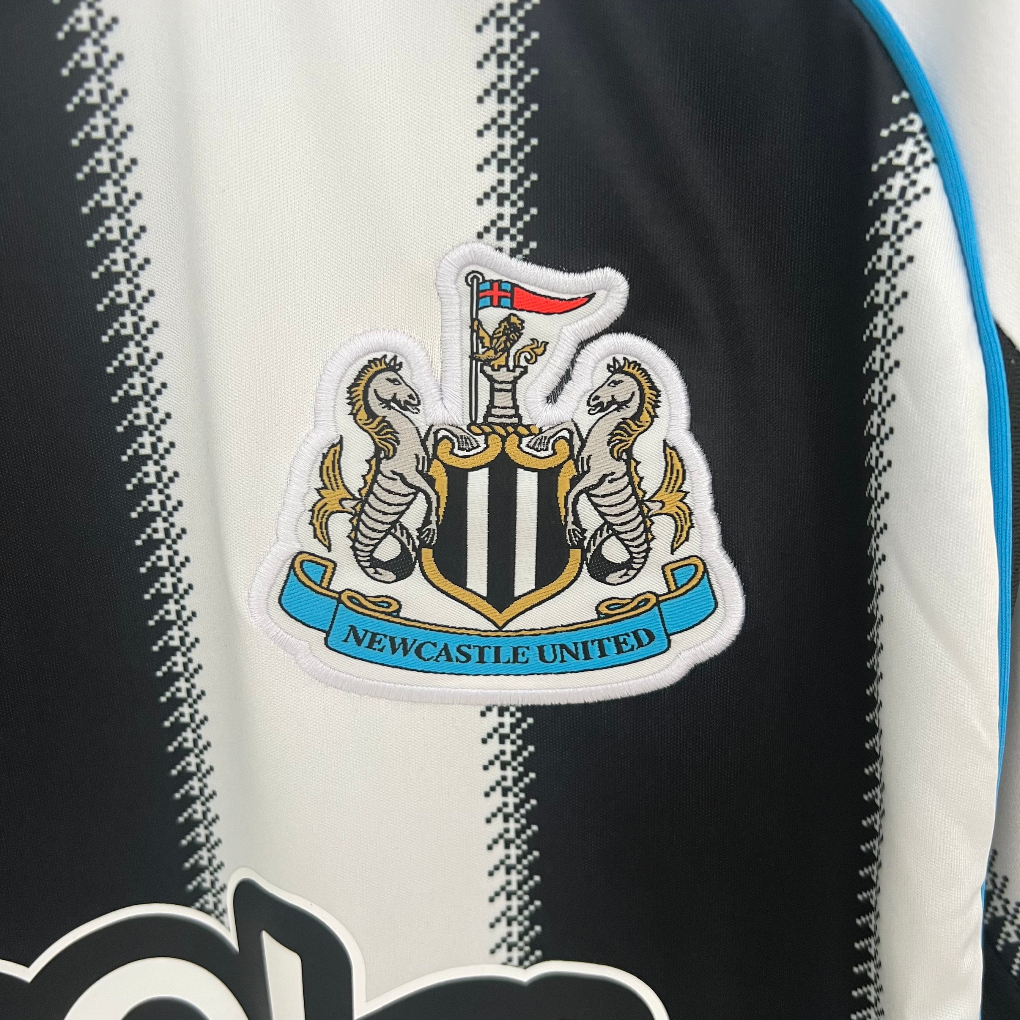 Jersey Newcastle United I 25/26 Fan