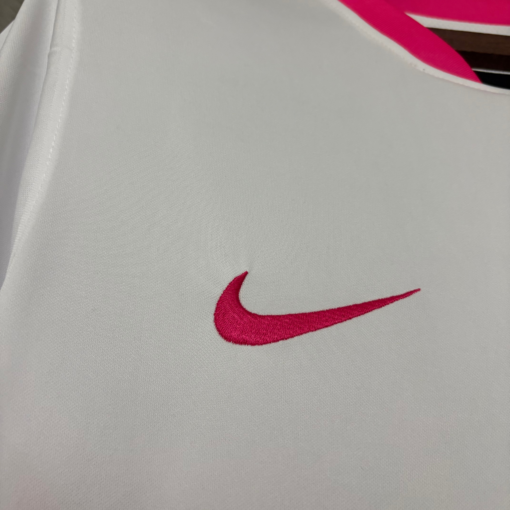 Jersey Sporting CP October Pink 25/26 Fan